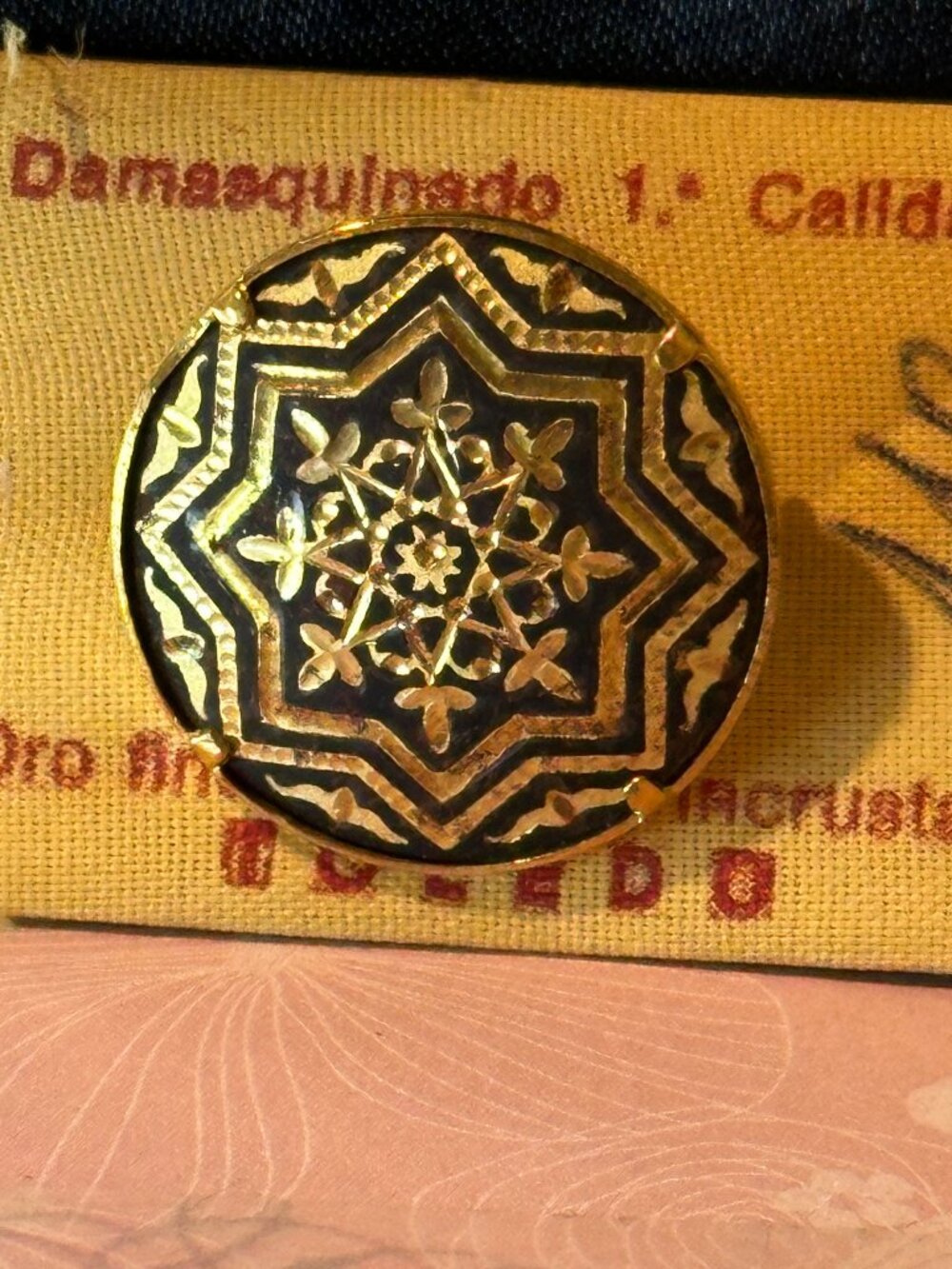 Vintage Damascene Gold Brooch Christmas Design 22k and 24k gold Foil Inlaid